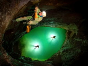 Абхазия пещеры