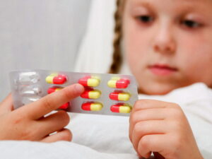 Как антибиотики влияют на развитие детей?